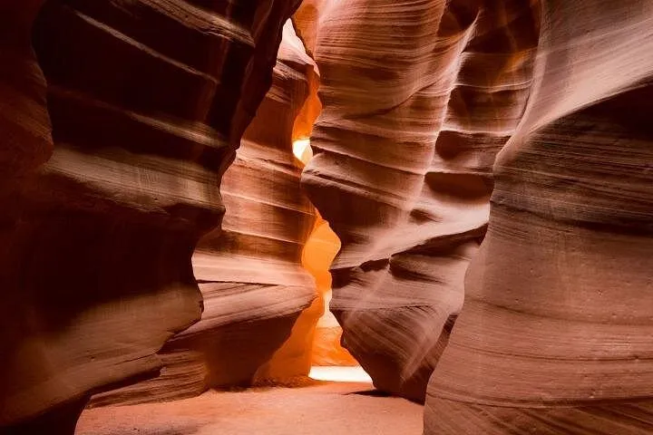 Upper Antelope, no ladders on an Antelope Canyon tour from Las Vegas to Page, Arizona